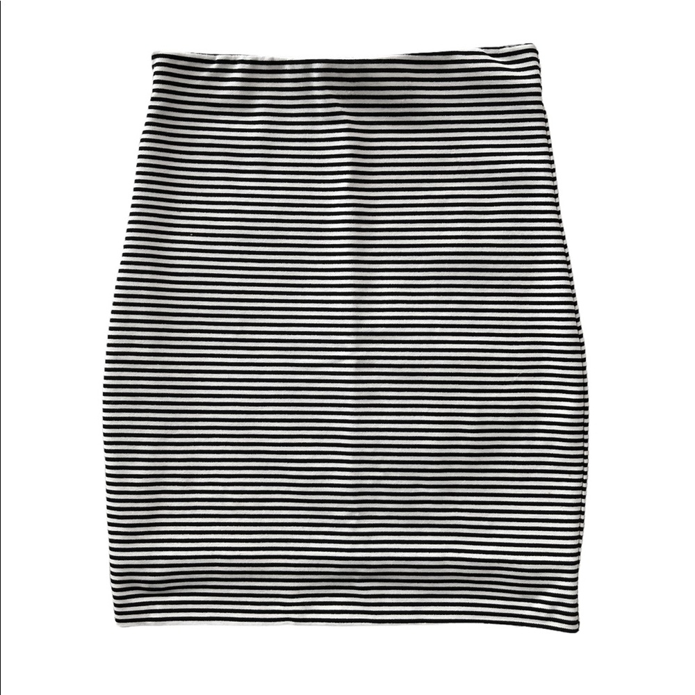 L’AGENCE black and white thin-stripe pencil bodycon skirt size XS like new
